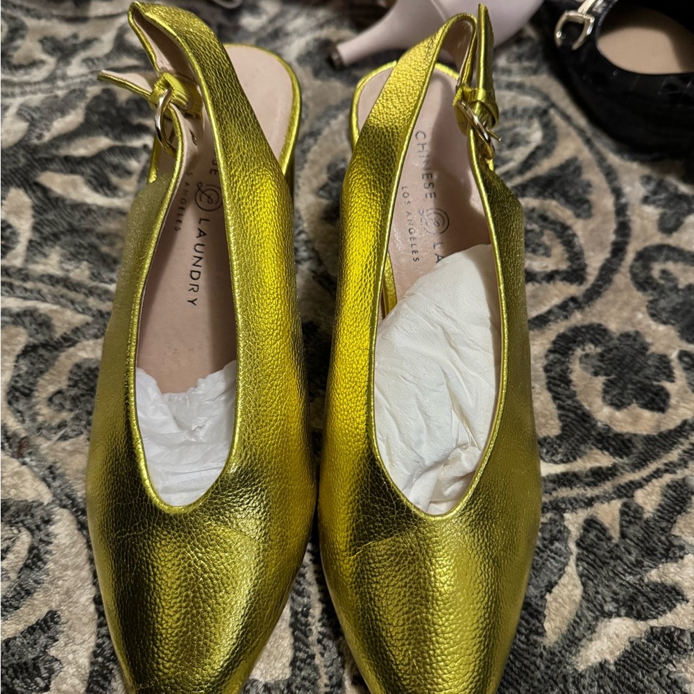 Chinese Laundry Metallic Gold Slingback Heels